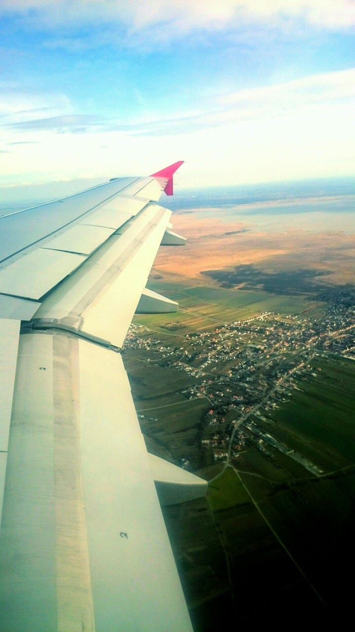 GEOGRAPHIC SPLENDOR