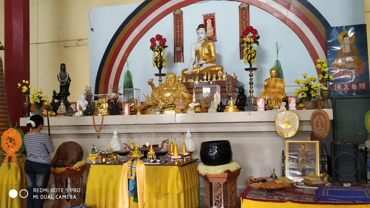 inside of Chinese temple