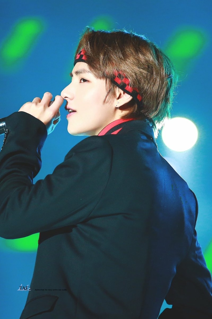 V BTS