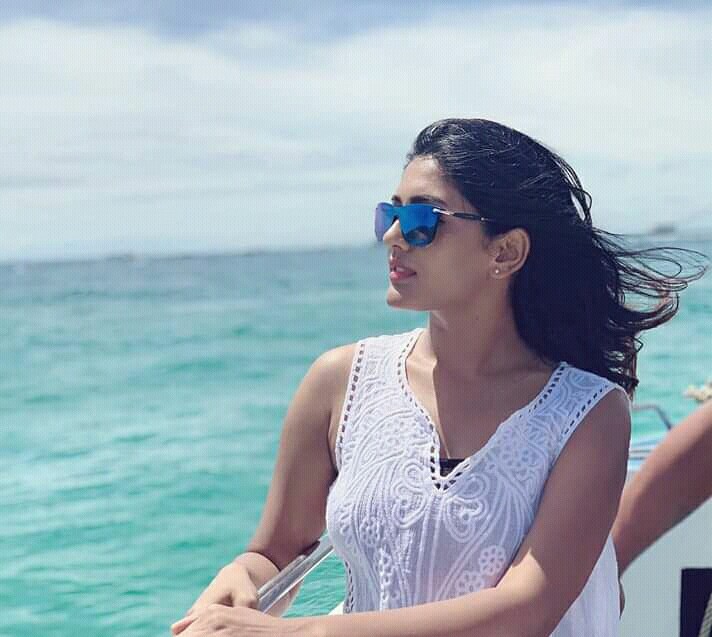 Rj