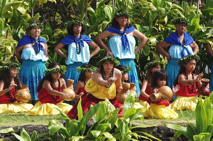 hula kahiko - Native Hawaiian culture