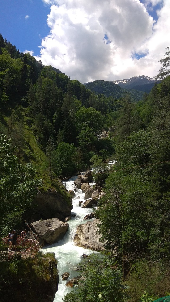 Водопад Влюблённых. Абхазия