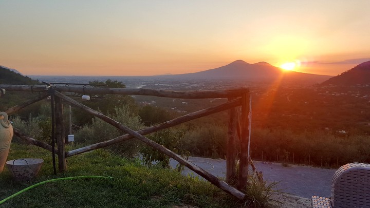 Vesuvio al tramonto