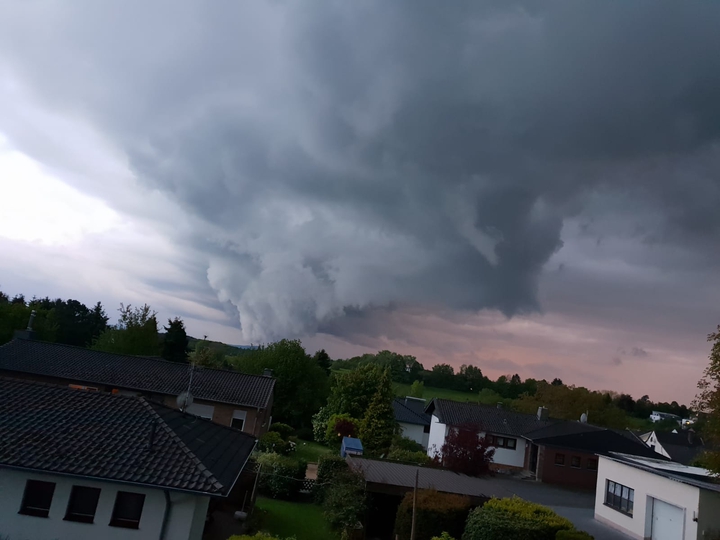 Ein sturm zieht  auf