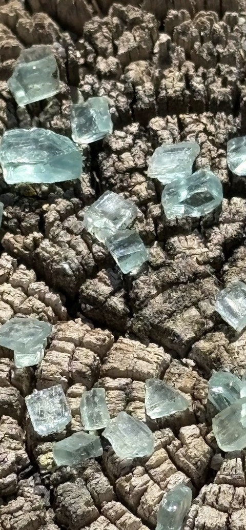 Natural_material, Gemstone, Crystal