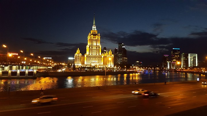 Moscow, Otel Ukraina