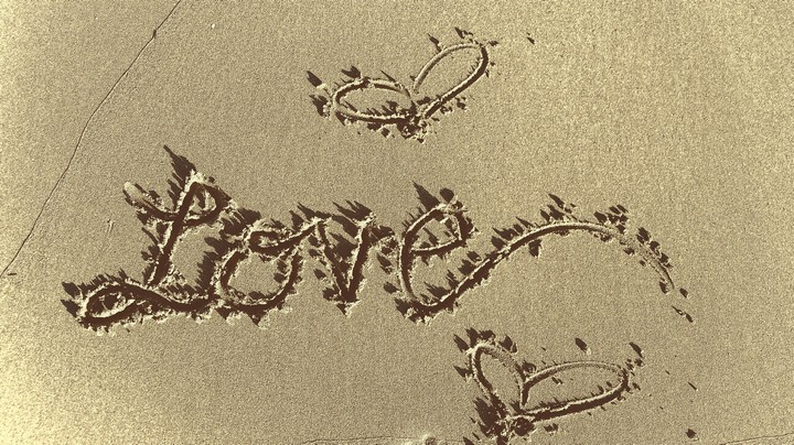 Love in Sand