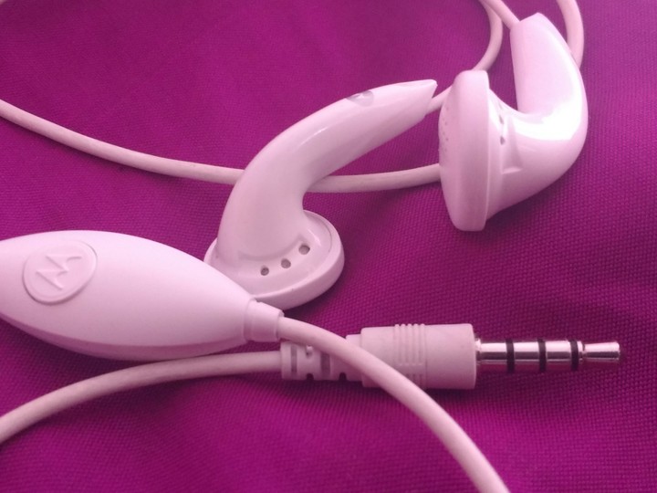 Earphone _Motorola