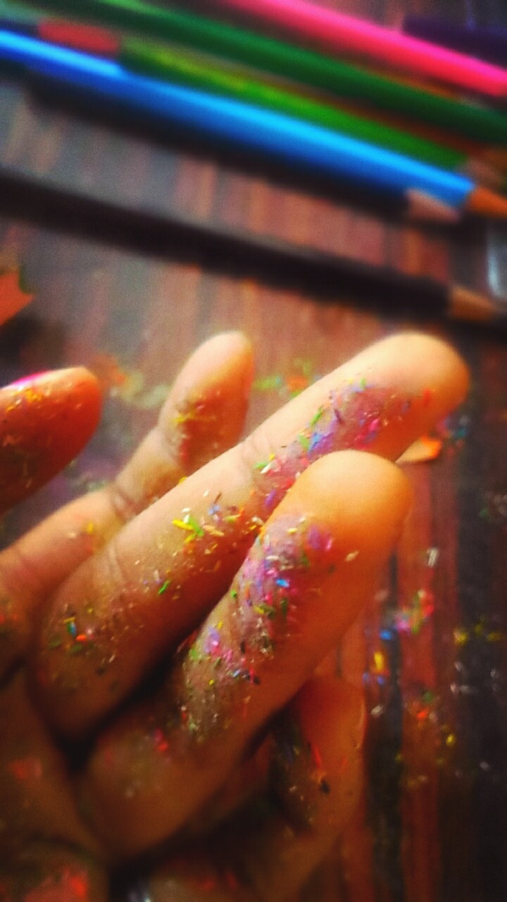 finger with dream colour