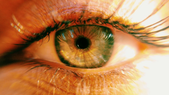 Eye