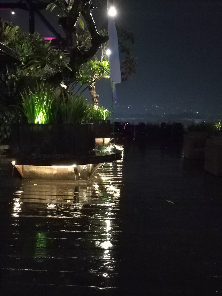 roop moxy hotel