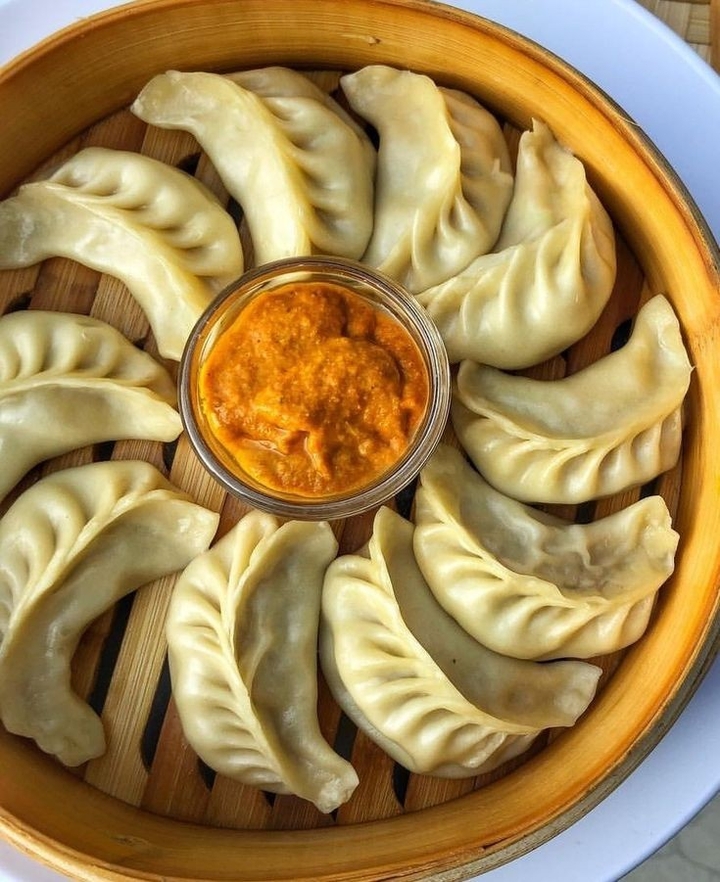 Momos