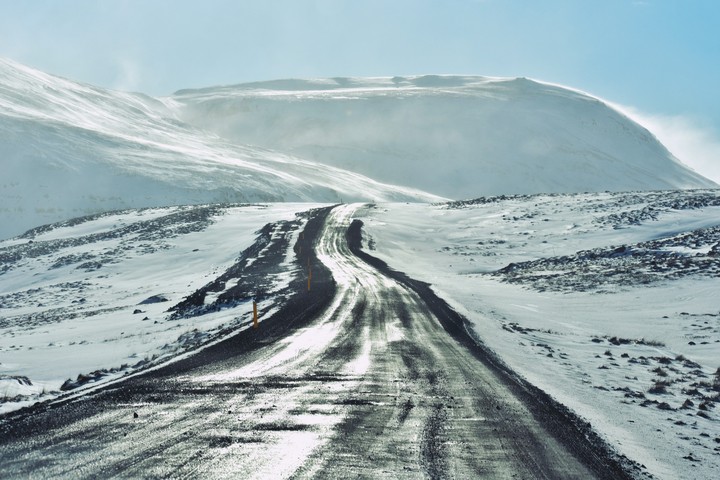 Þingvallavegur - Iceland
