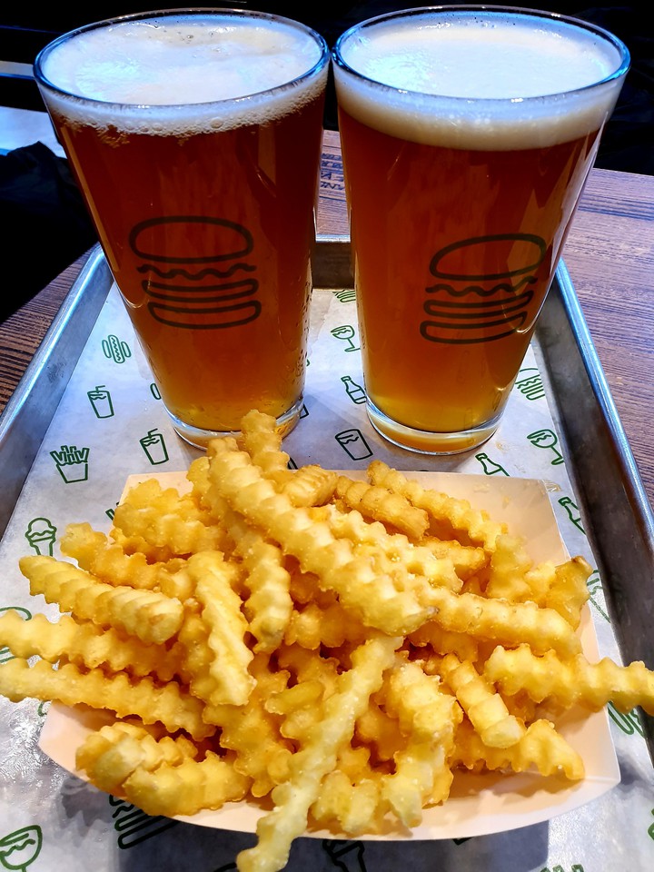 SHAKE SHACK