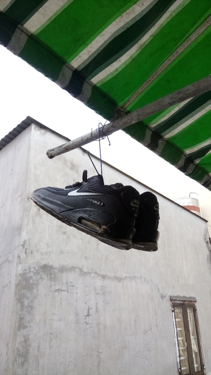 sneaker