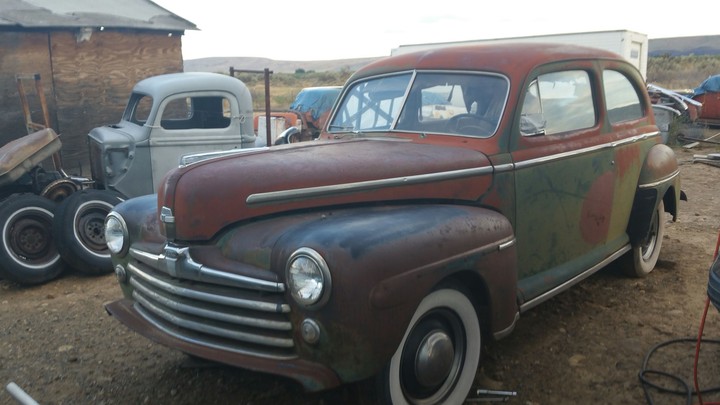 1948 Ford Sedan