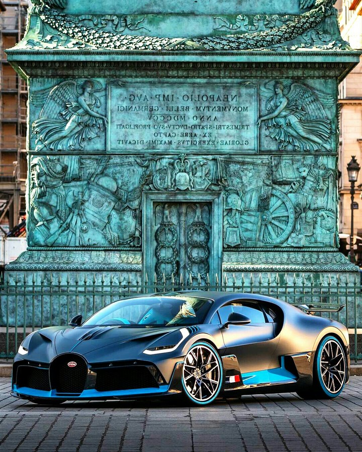 Bugatti  Divo