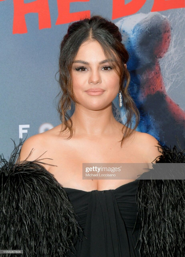 #selena