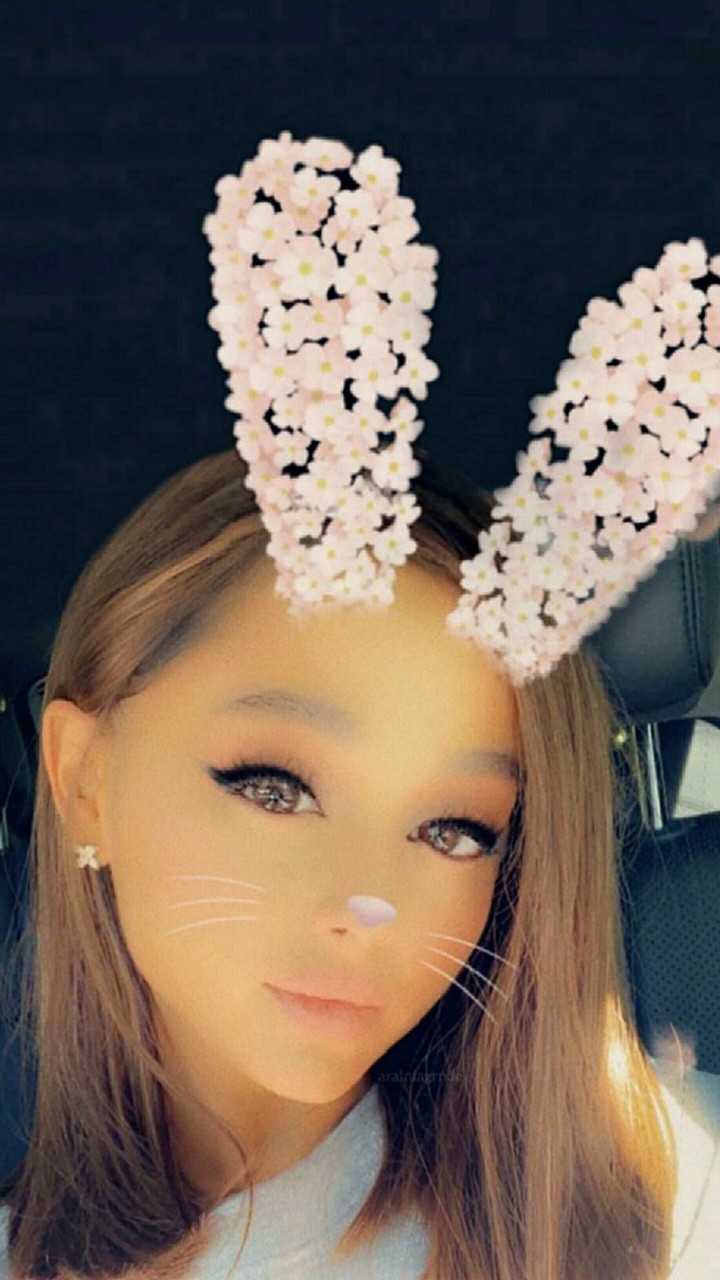 Cute Ariana?