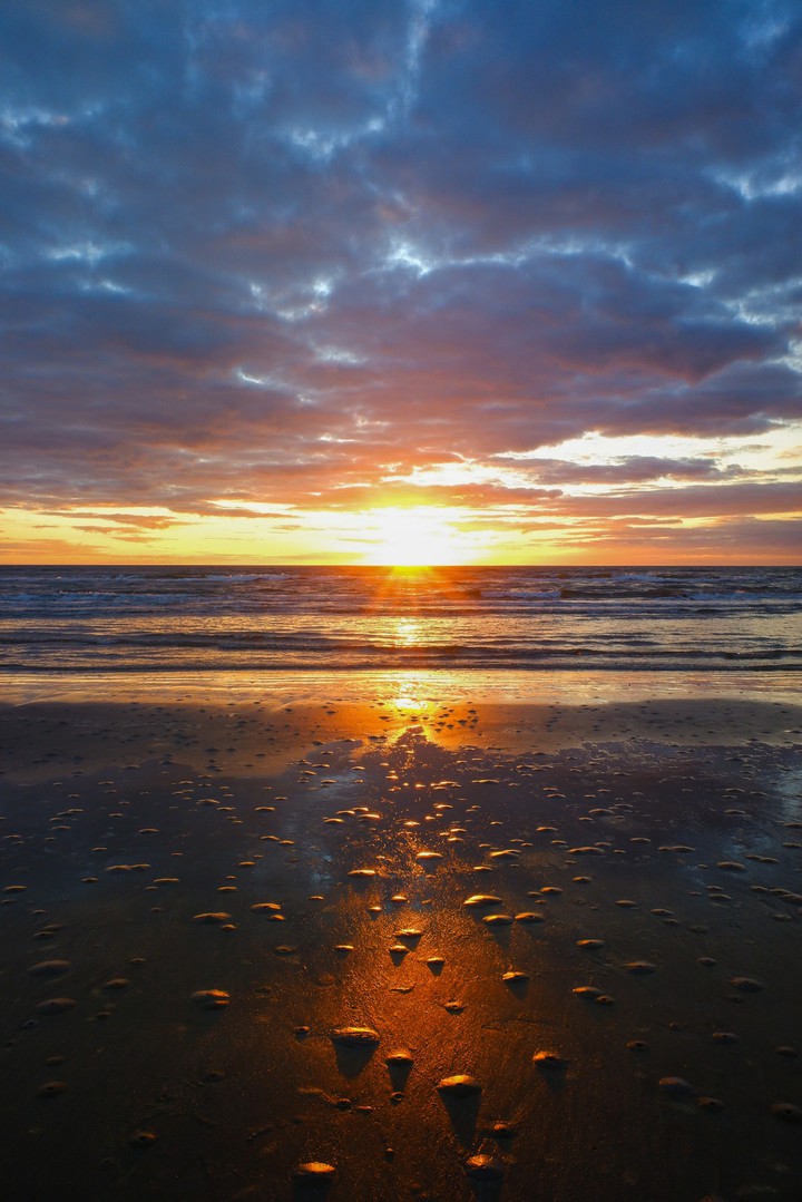 beach sunrise