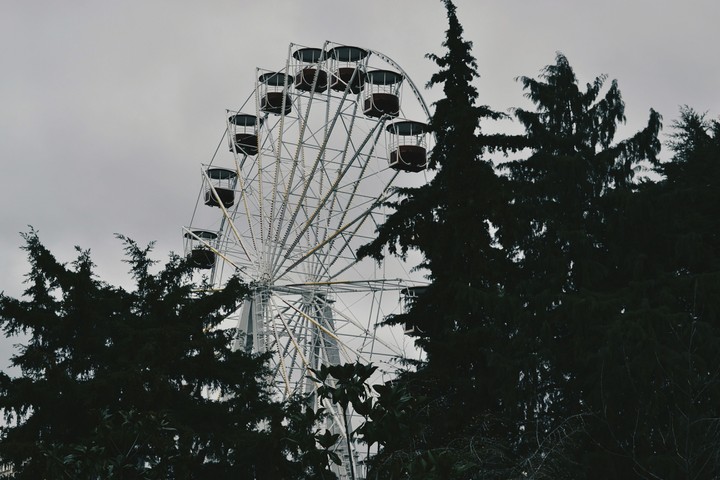 Ferris wheel