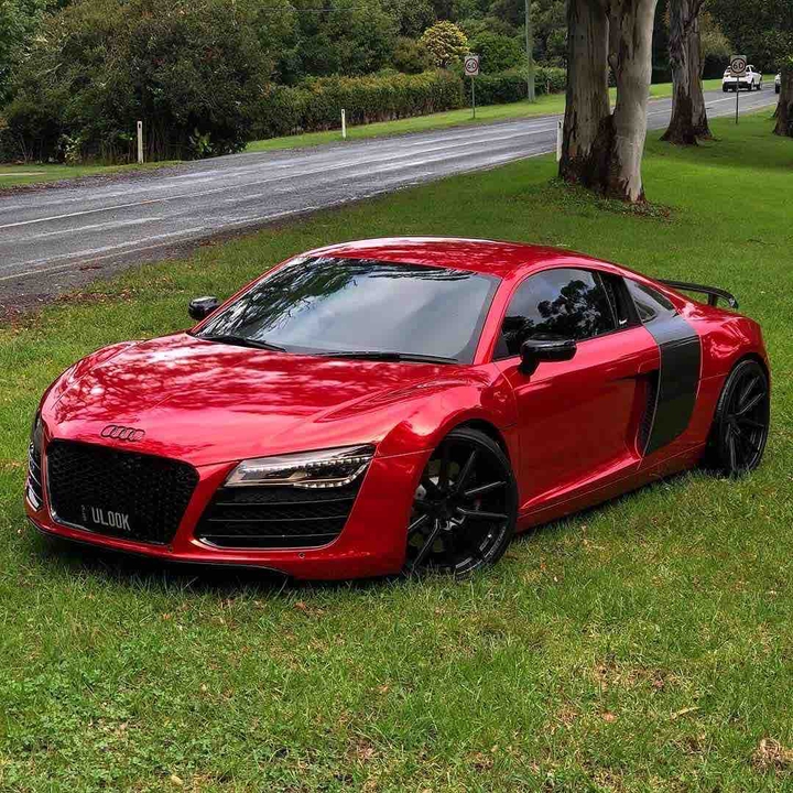 r8 red