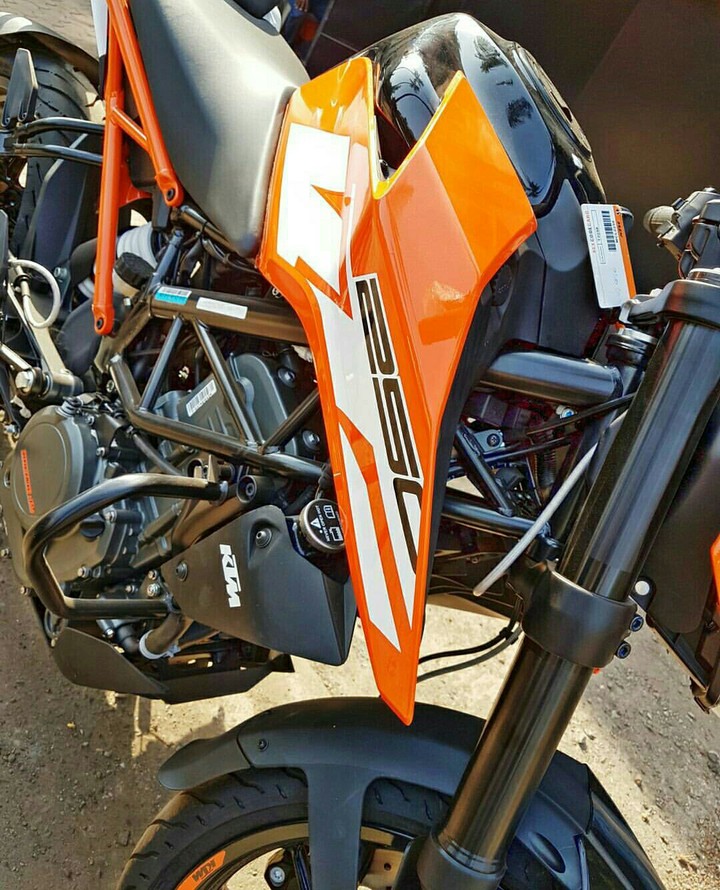 KTM Duke