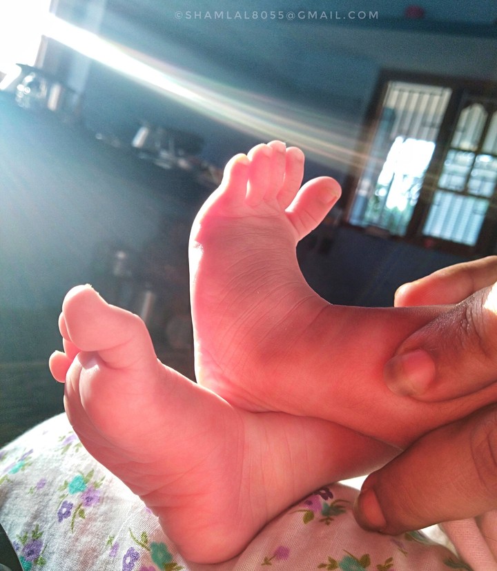 baby legs