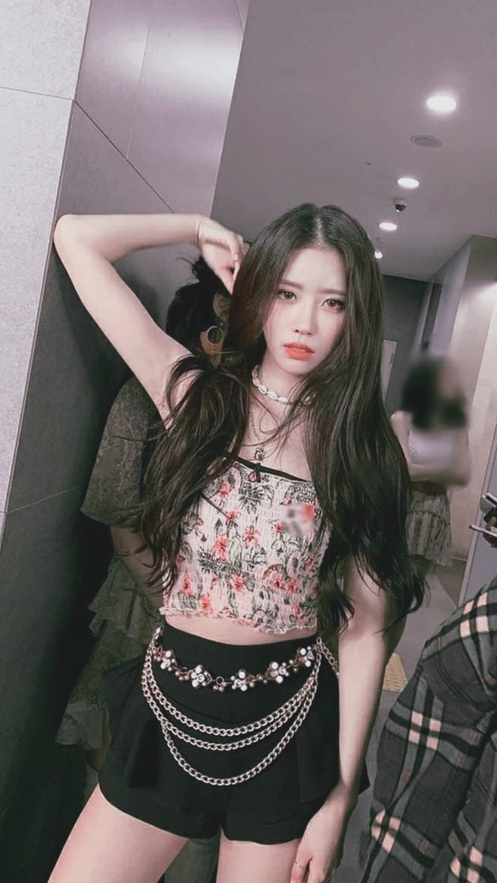 Korean singer Lovelyz Lee Mi-joo