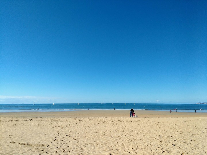 La plage.