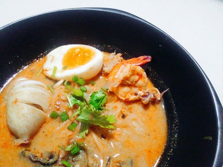 noodle Tom Yum Seafood