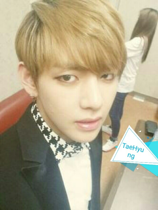 taehyung w kosmetyczce <3