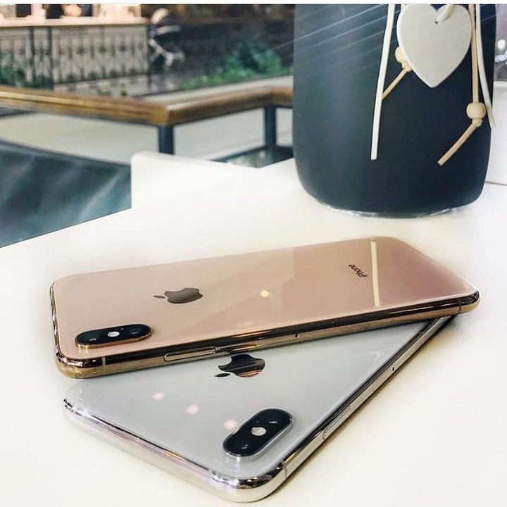 IPHONE X