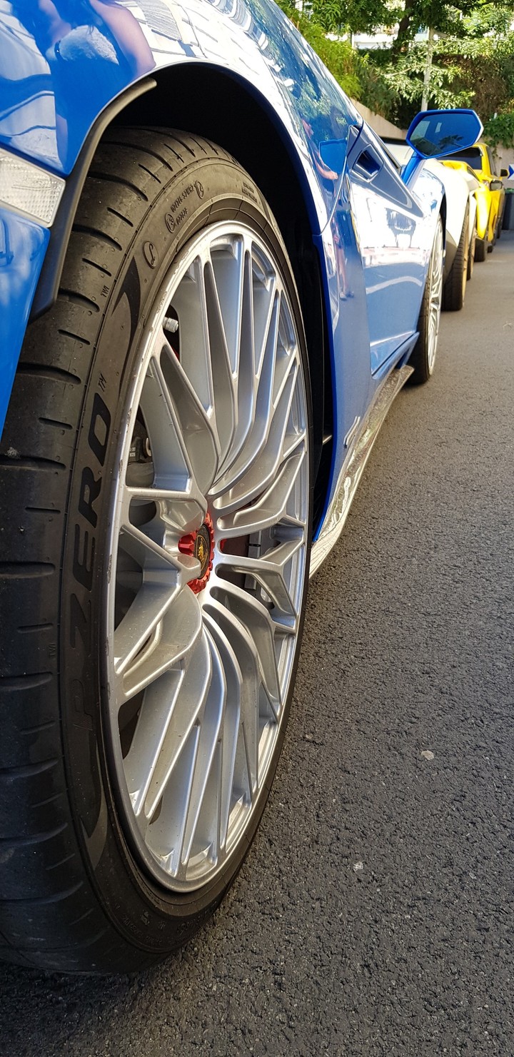 lamborghini aventador S