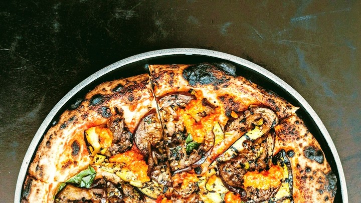 Pizza Mare.