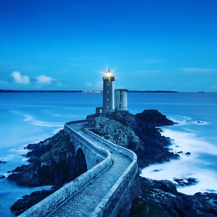 sea ...