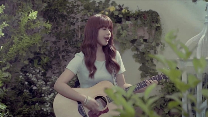 Juniel illa illa Music Video Wallpaper