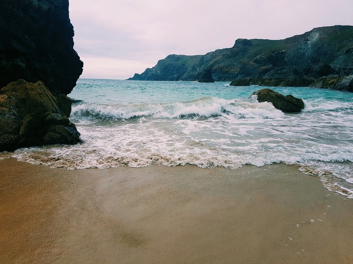 breaking waves