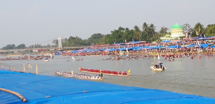 Pacu Jalur Kuantan Singingi