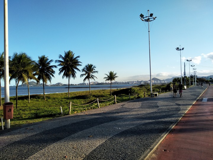 dia bom