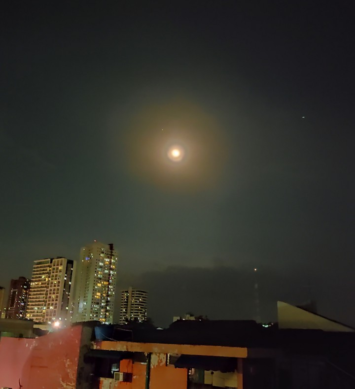 Moon Light in Town - Belém / Pa  / Brasil