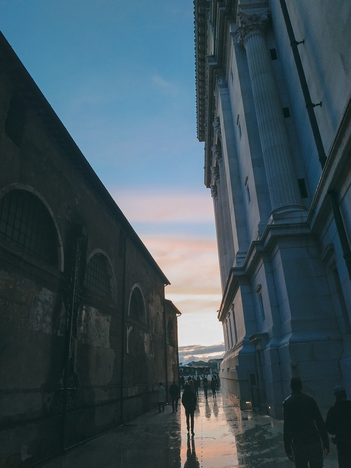 italy architecture