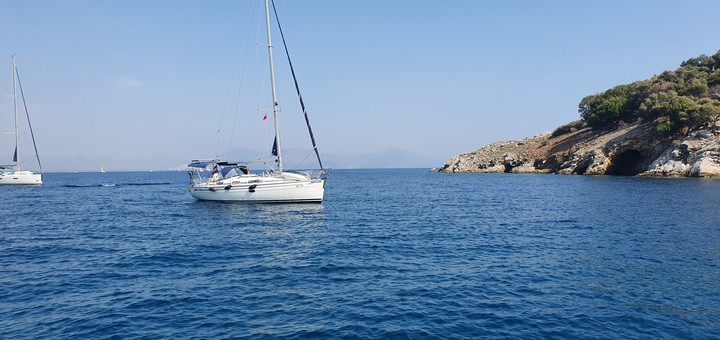 море