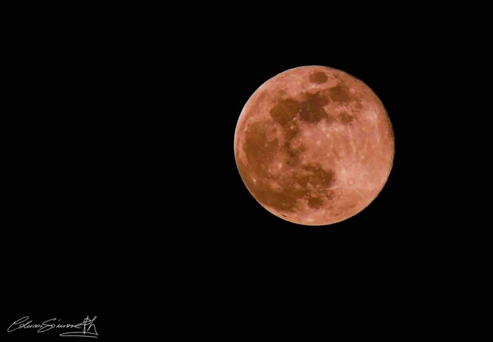 Red Moon