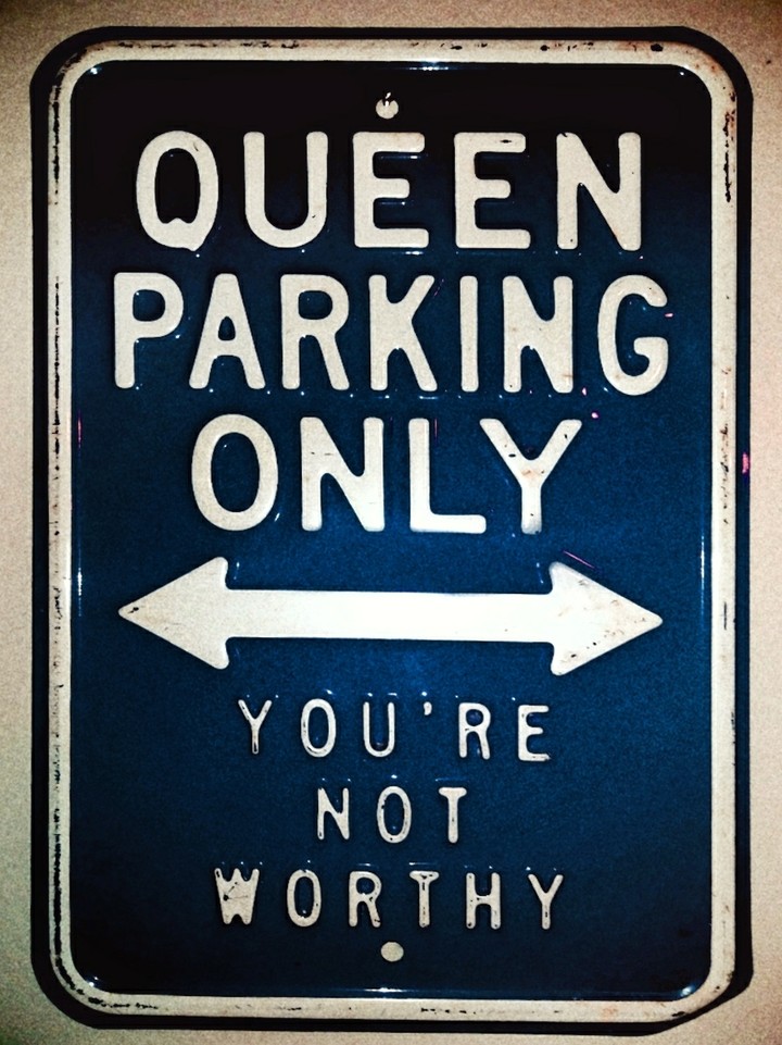 QUEEN PARKING ONLY