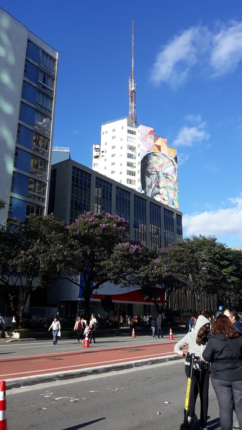 Av Paulista sunday