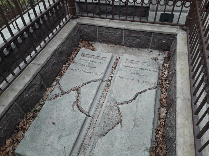 Tombes boot hill