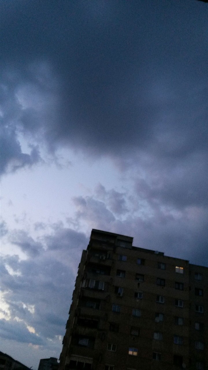 vine potopul 