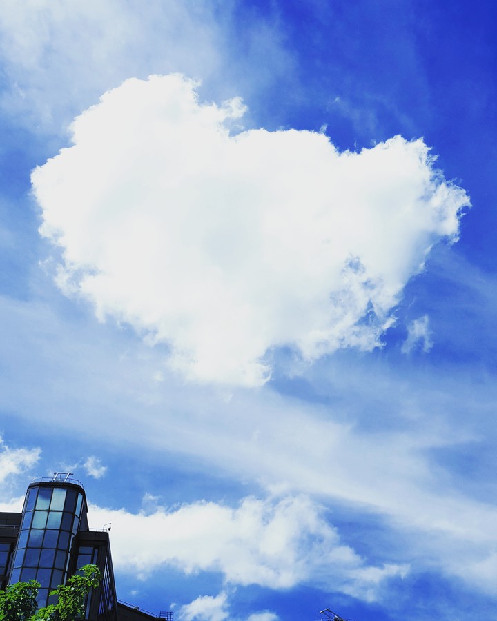 Heart shape cloud