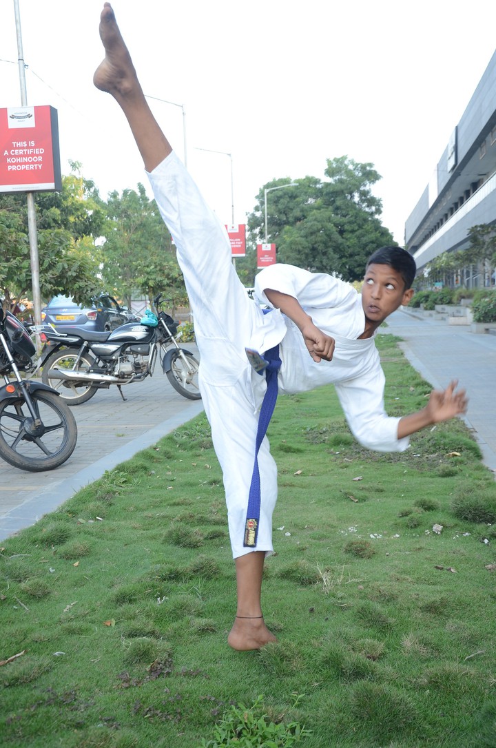 karate - do  i love karate